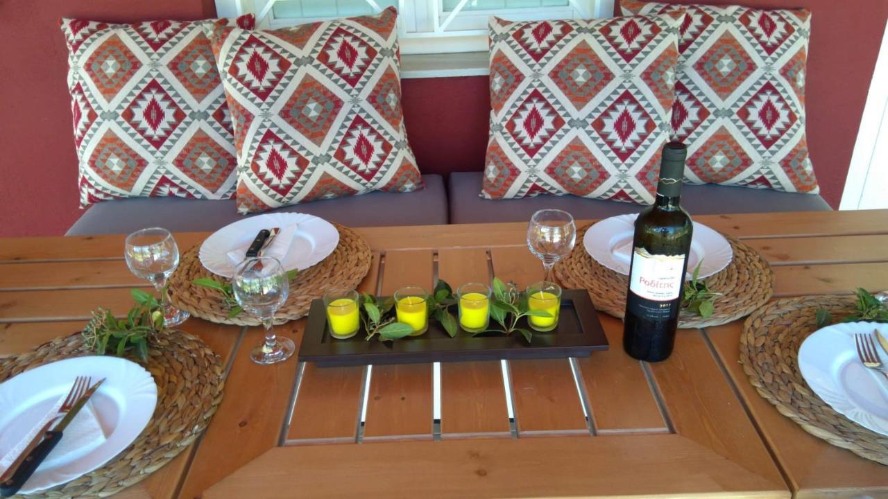 Olive Garden Guest House Kyparissia Exteriör bild